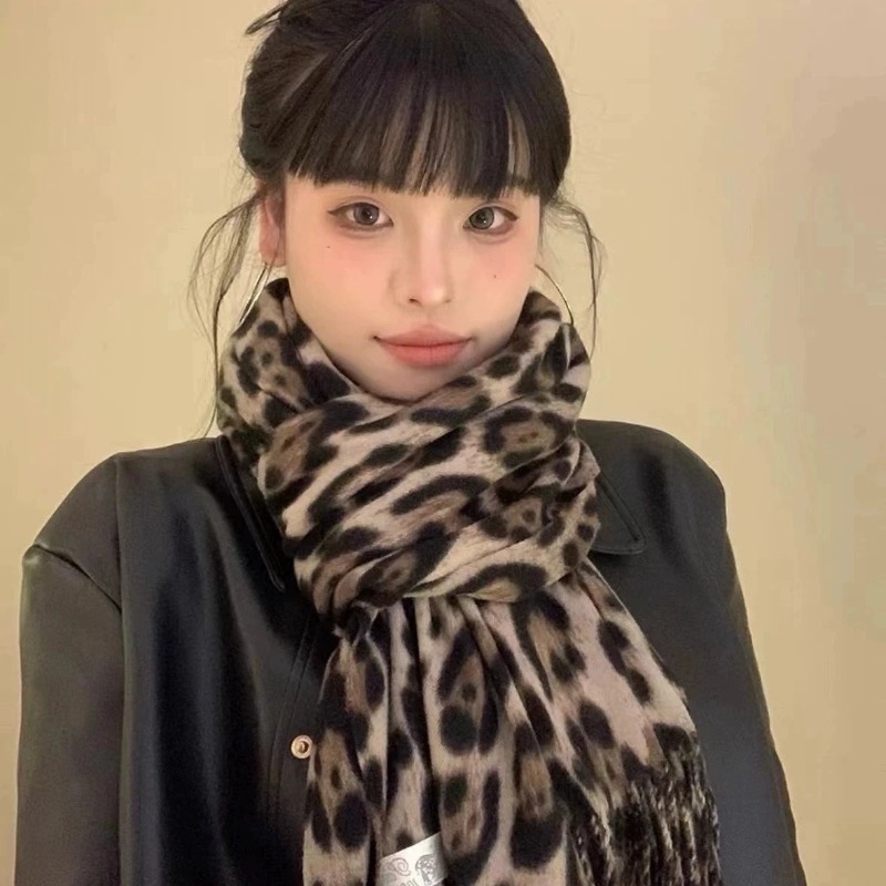 2025 Nieuwe Retro Zijden Luipa - Women'S Winter Accessories Set recensie en prijs