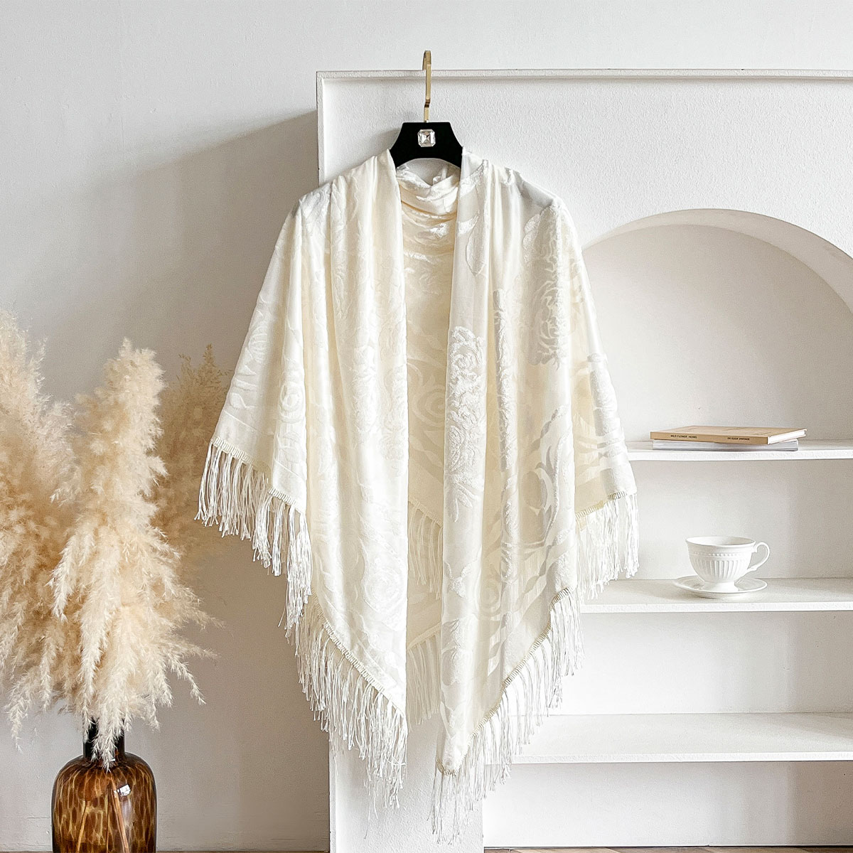Retro fluwelen sjaal met kwast - Women'S Winter Accessories Set recensie en prijs
